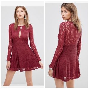 Free People Plum keyhole mini